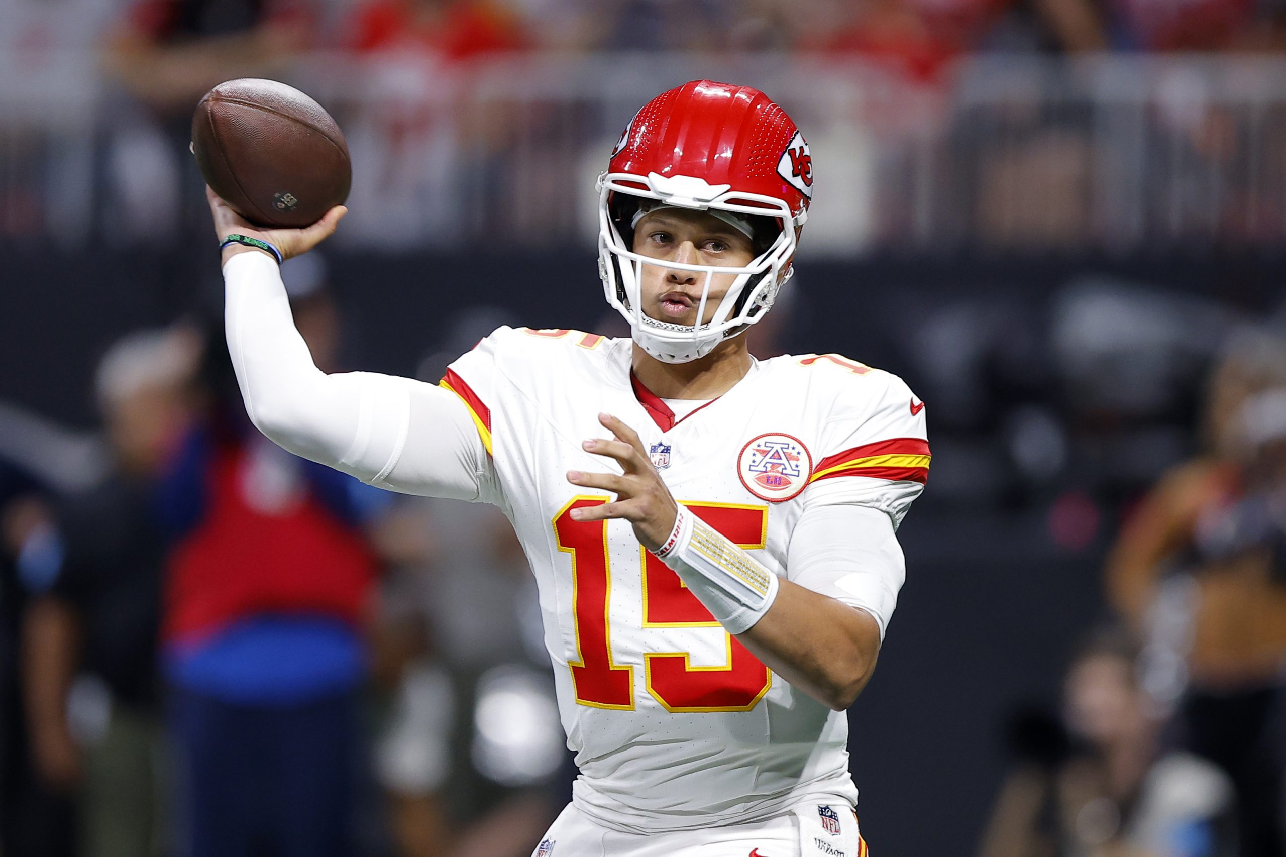 Patrick Mahomes’ Teammate Sends Major Warning to NFL About Chiefs QB