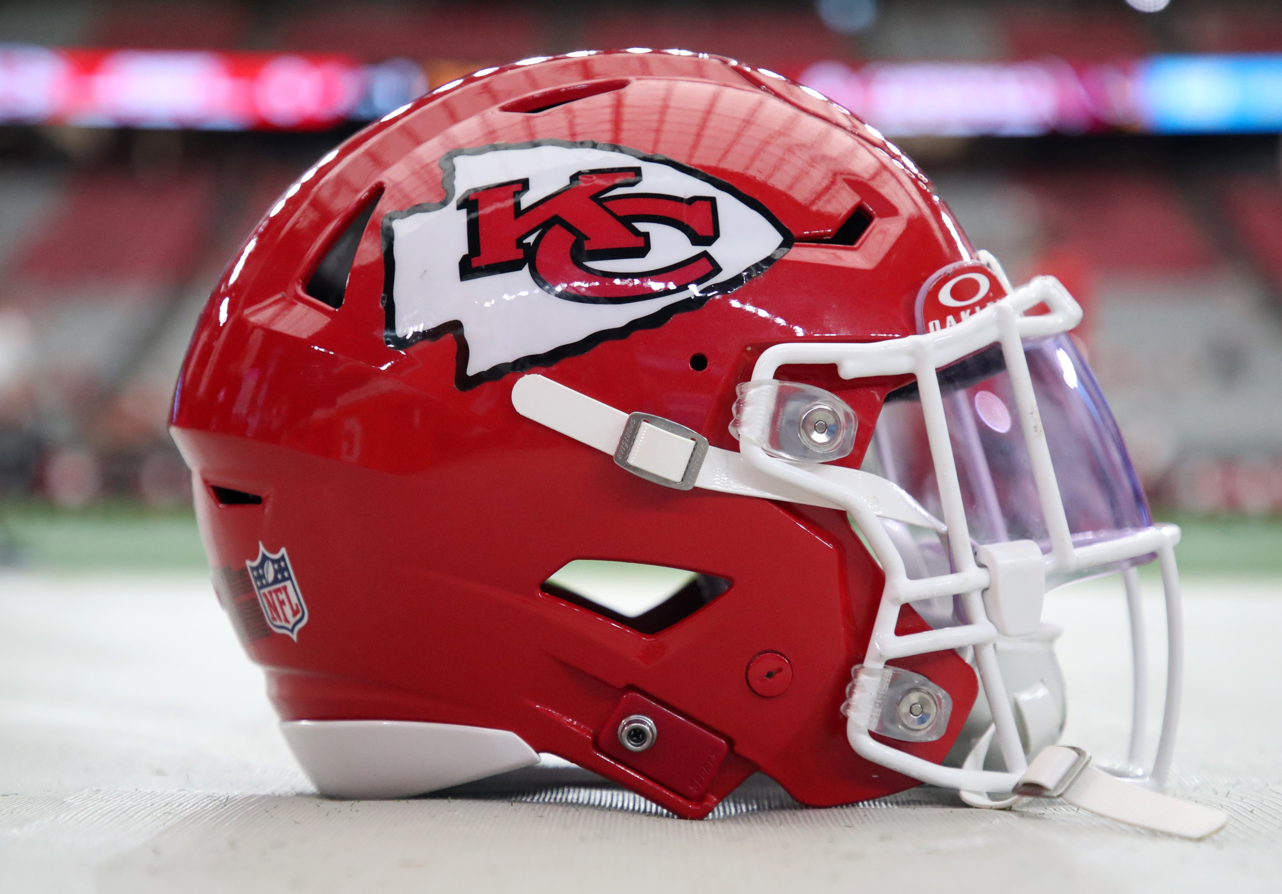 Former Chiefs Two-Time Super Bowl Champion Joins AFC Rival